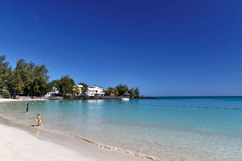 Mauritius in July, Peyr&eacute;b&egrave;re Beach